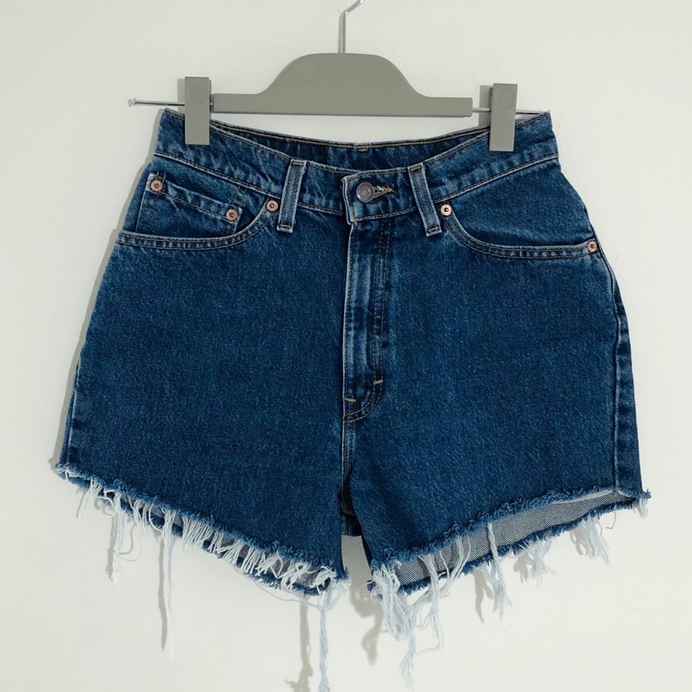 ✨ Levi’s Vintage Denim Shorts ✨